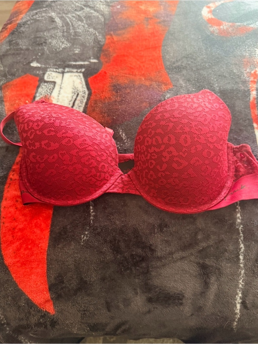 PINK Victoria's Secret Lace Push-Up Bra 36C